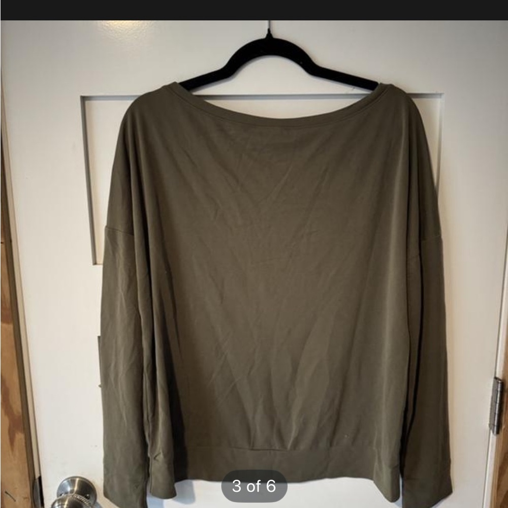 Fabletics Olive Green athletic set - Picture 3 of 11